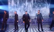 Take That au X Factor 12-12-2010 F7c3e9111016491