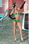 593b7d56953917.gif
