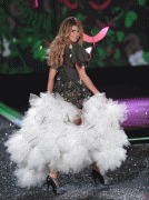 64ce3f57159900.gif