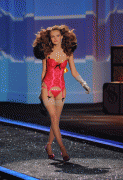 5d472f57229305.gif